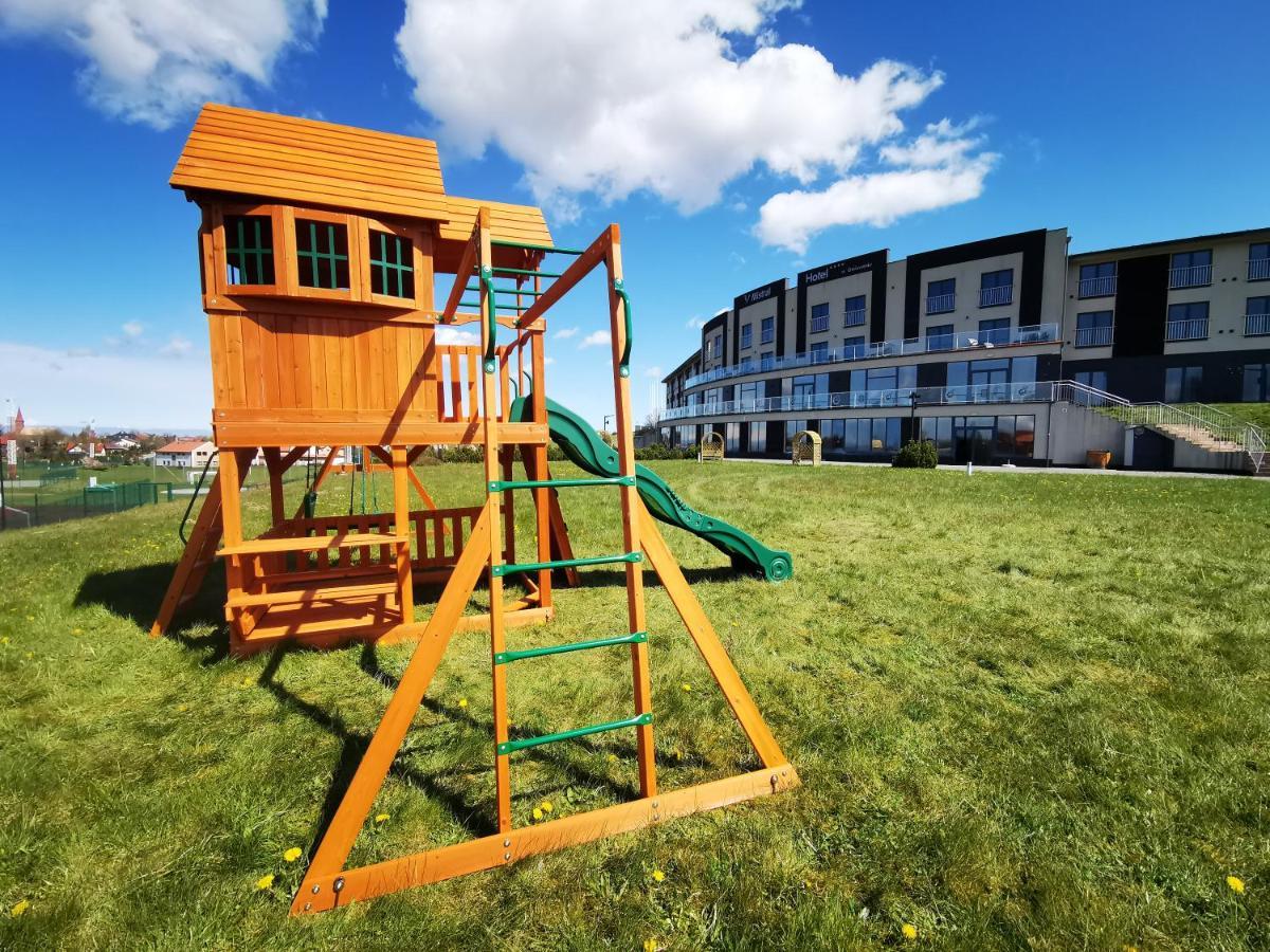 Hotel Mistral Sport Gniewino Exterior foto